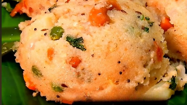 How To Make Hotel Style Rawa Kichadi At Home In Kannada