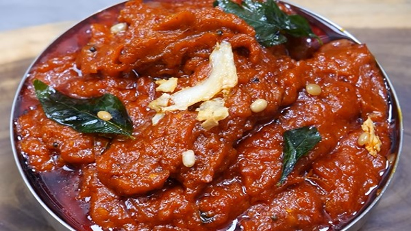 How To Make Spicy Garlic Chutney Within 2 Minutes At Home In Kannada