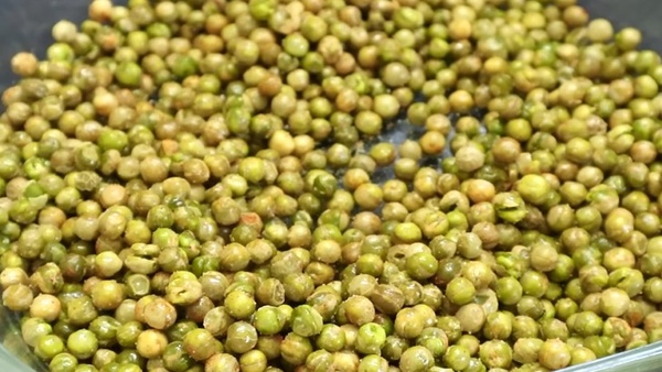 How To Make Masala Green Peas For Snacks At Home In Kannada