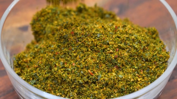 How To Make Curry Leaves Chutney Powder At Home In Kannada