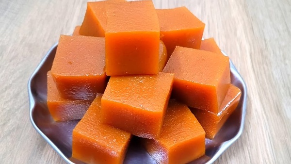 How To Make Bakery Like Sweet Using Two Carrot At Home In Kannada