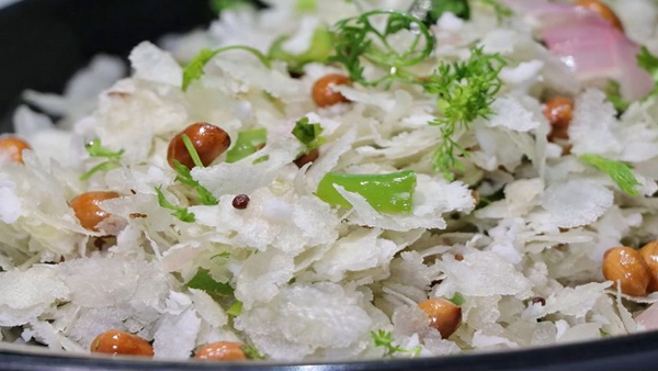 How To Make North Karnataka Special Avalakki Breakfast At Home In Kannada