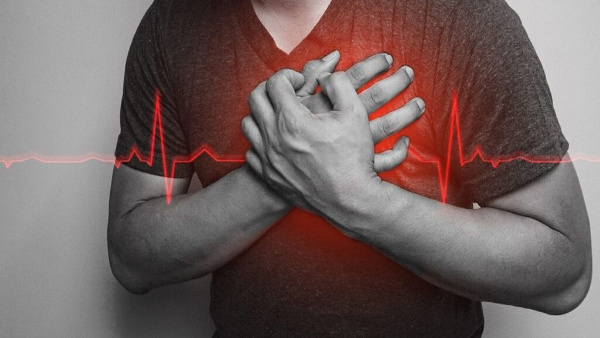 Deep Dive Into Hassan s Heart Attack Scare How Excessive Mobile Phone Use Be The Culprit