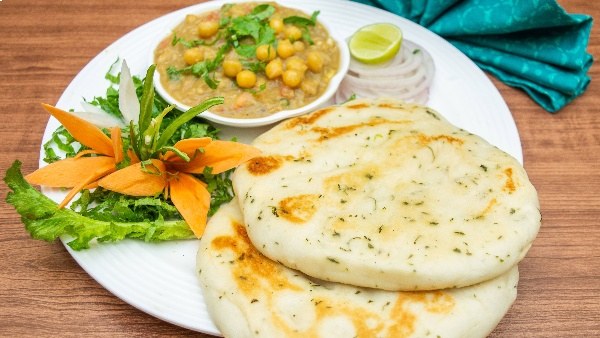 Matar Kulcha