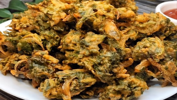 How To Make Palak Pakoda Snacks At Home In Kannada