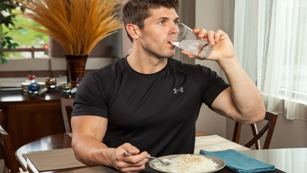 Is Drinking Water During Meals Advisable