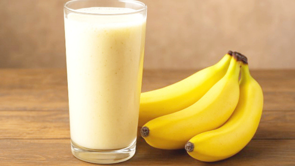 How To Make Special Banana Milkshake Recipe At Home In Kannada