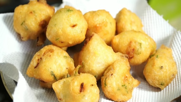 How To Make Uddina Bonda Chutney Recipe At Home In Kannada