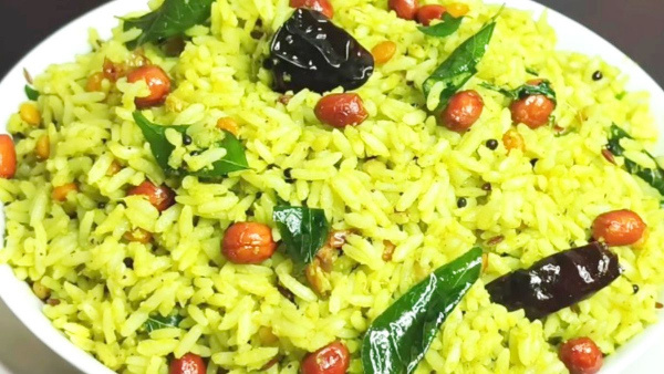 How To Make Cocunut Masala Chitranna At Home In Kannada