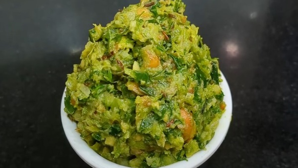 Onion Greens Chutney Recipe Simple and Tasty Side Dish for Roti Chapati Rice
