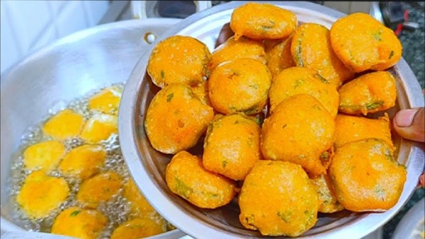 Tea Shop Masala Bonda