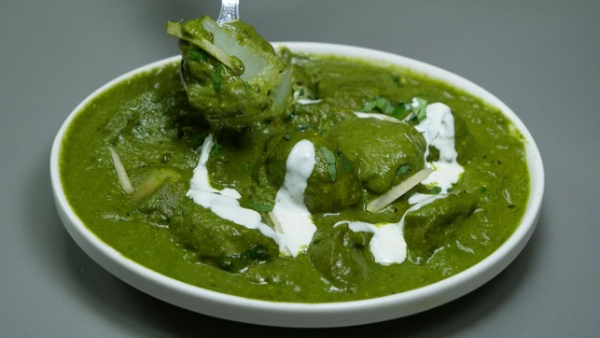 Aloo Palak Gravy Recipe