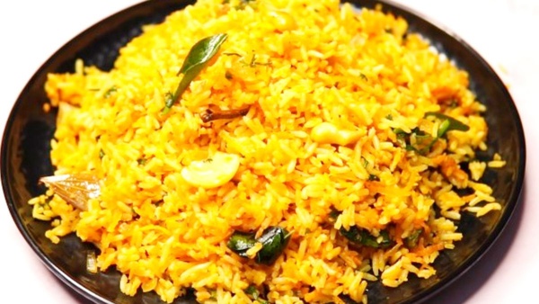 How To Make Carrot Fried Rice For Breakfast At Home In Kannada