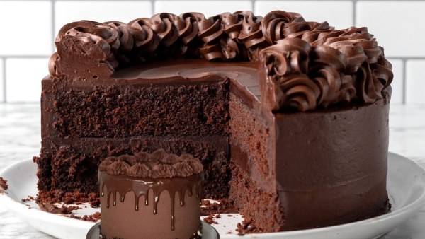 Eggless Chocolate Fudge Cake Recipe