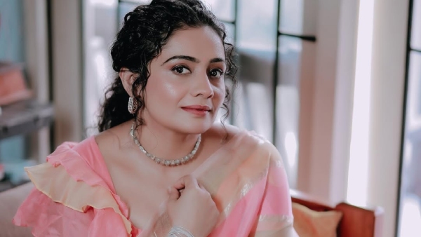 Love s Meaning Lost Meera Vasudevan s Third Divorce Ends 1-Year Marriage Declares Peace Love s Meaning Lost Meera Vasudevan s Third Divorce Ends 1-Year Marriage Declares Peace