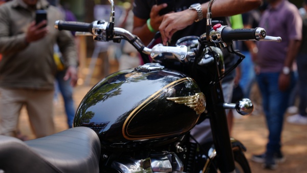 New Royal Enfield Bullet 650 Bike Unveiled In India Details New Royal Enfield Bullet 650 Bike Unveiled In India Details