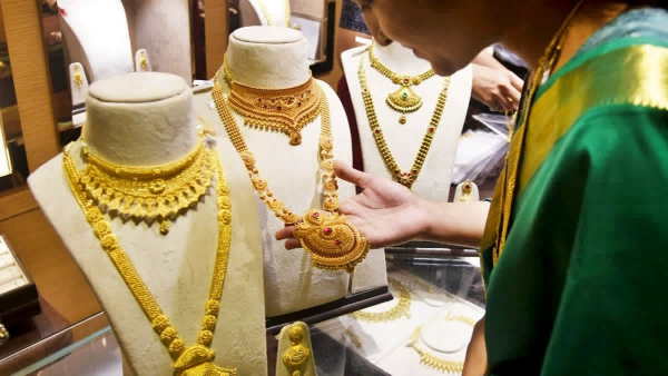 Gold Rate India Falls