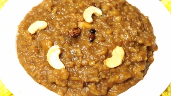 How To Make Temple Style Sweet Pongal At Home In Kannada