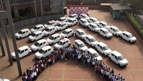 citroen-delivers-51-c3-cng-vehicles-to-luthra-group