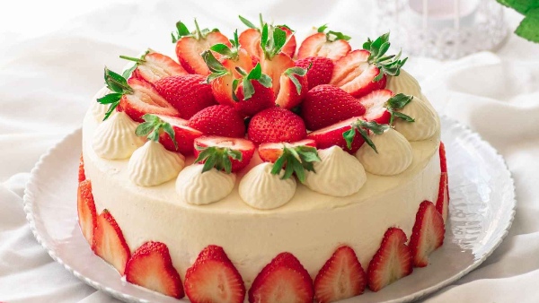 Strawberry Cake
