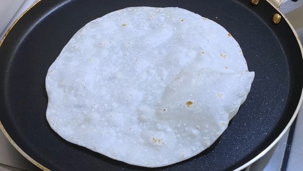 Holige Style Rice Roti Or Akki Rotti At Home In Kannada
