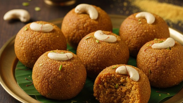 Kaju Besan Ladoo for Sankranti