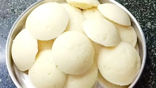 Instant Rava Idli Within 10 Minutes For Breakfast Instant Rava Idli Within 10 Minutes For Breakfast