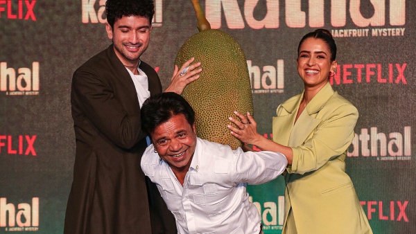 The Comedy King s Loneliest Bow A Penniless Rajpal Yadav Surrenders as Friends Vanish The Comedy King s Loneliest Bow A Penniless Rajpal Yadav Surrenders as Friends Vanish