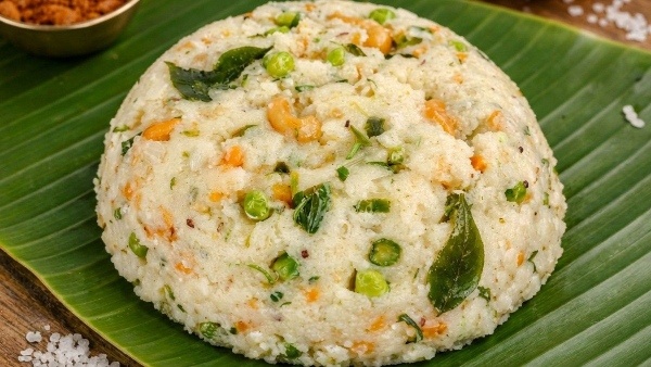 Vegetable Uppit Or Upma For Breakfast