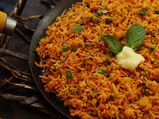 മുംബൈയുടെ സ്വന്തം തവ പുലാവ് ഇനി വീട്ടില്‍