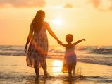 World Daughters Day 2023: പെണ്‍മക്കള്‍ ഓരോ കുടുംബത്തിലെയും മാലാഖകുട്ടികള്‍