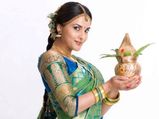 വിവാഹ വസ്ത്രം വര്‍ഷങ്ങള്‍ക്ക് ശേഷവും തിളക്കം നഷ്ടപ്പെടാതെ സൂക്ഷിക്കാം