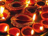  ദീപാവലിയില്‍ ഐശ്വര്യം നിറക്കാന്‍ 13 ദീപങ്ങള്‍ കൊളുത്തണം
