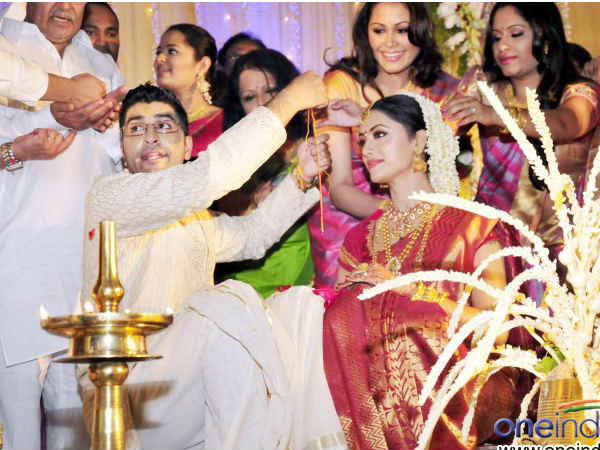 നടികളുടെ ഡിവോഴ്‌സിന് പുറകില്‍