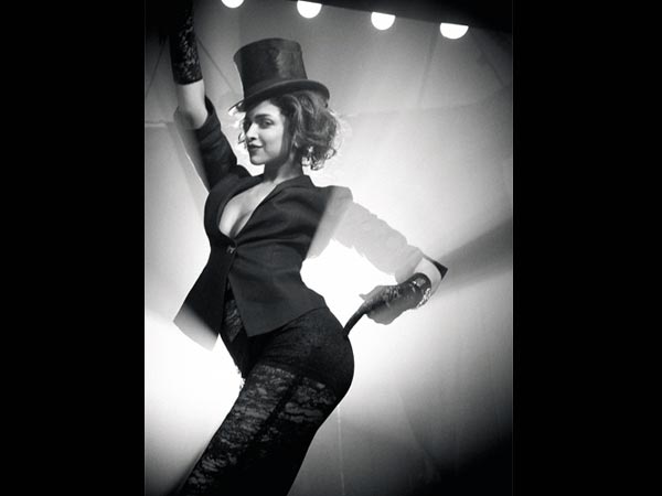 ഹോട്ട്, ദീപിക പദുക്കോണ്‍