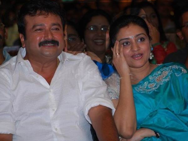 10വര്‍ഷം തികച്ചും കുറച്ചും താരദാമ്പത്യം