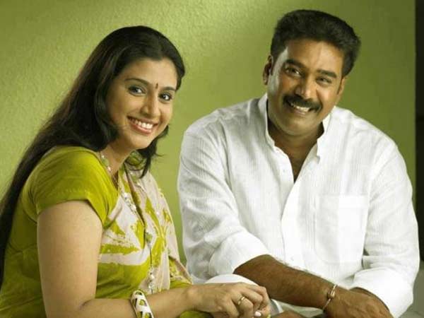 10വര്‍ഷം തികച്ചും കുറച്ചും താരദാമ്പത്യം