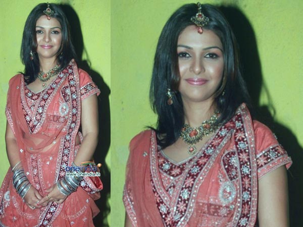  വിവിധ രീതികളില്‍ സാരിയുടുക്കാം