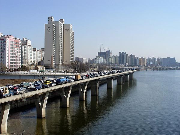 സ്ത്രീകള്‍ക്ക് സുരക്ഷിതമായ സ്ഥലങ്ങളും