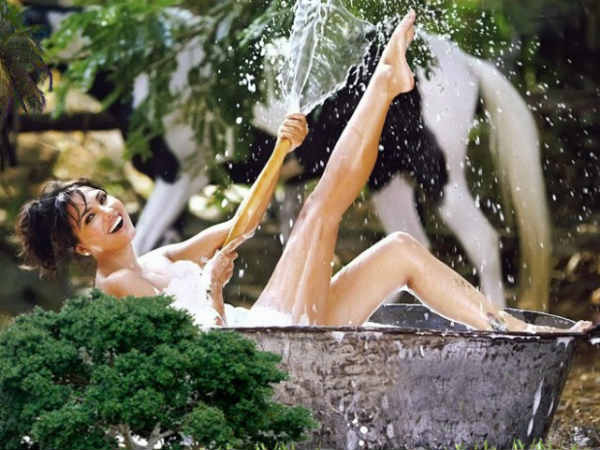 ബോളിവുഡ് താരങ്ങളും കാലുകളും ബോളിവുഡ് താരങ്ങളും കാലുകളും