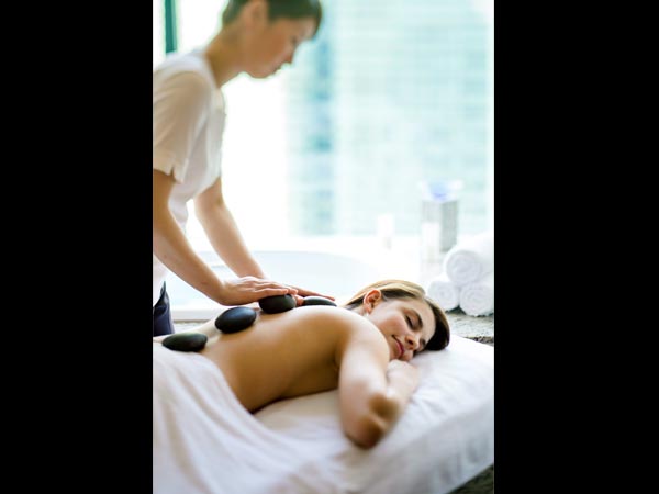 ചര്‍മ്മം അയഞ്ഞ് തൂങ്ങുന്നത് തടയാം