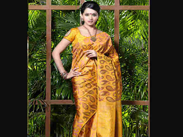 താരസുന്ദരിമാര്‍ സാരിയില്‍