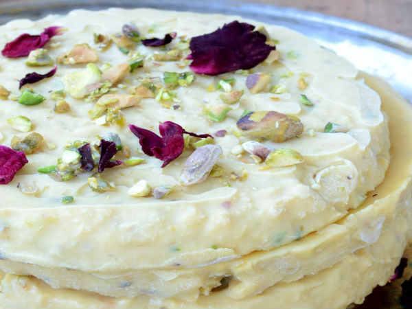 ഉള്ളു തണുപ്പിക്കും പിസ്ത കുല്‍ഫി