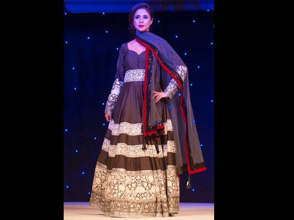 അനാര്‍ക്കലിയ്‌ക്കൊപ്പം മുടി ഫാഷനുകളും