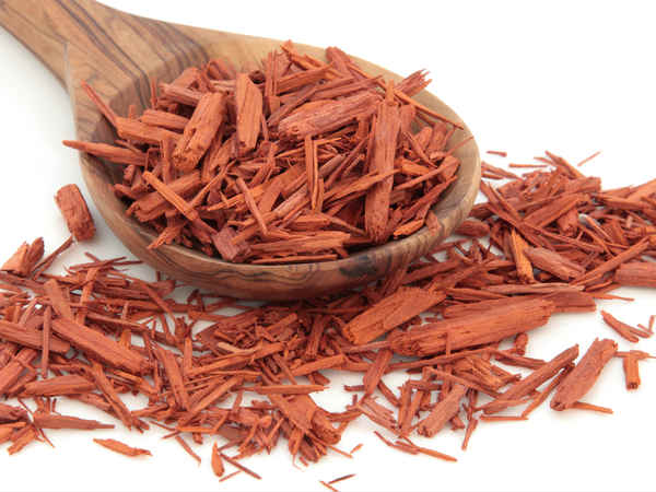 മുഖക്കുരു മാറ്റാന്‍ ആയുര്‍വേദ ഫേസ് പായ്ക്ക്