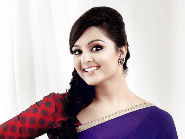 മലയാളി താരങ്ങള് വിവിധ വേഷങ്ങളില് മലയാളി താരങ്ങള് വിവിധ വേഷങ്ങളില്