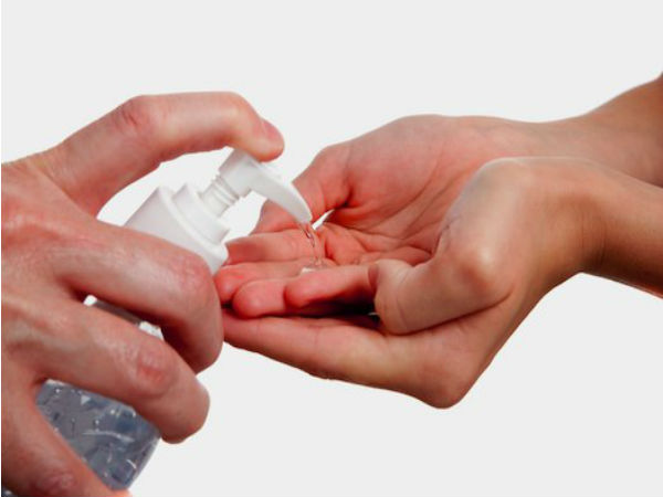 സാനിറ്റൈസര്‍