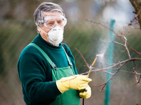 കെമിക്കലുകളുമായുള്ള സംസര്‍ഗം