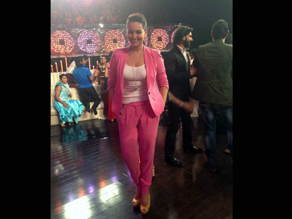 സോനാക്ഷി സിന്‍ഹ