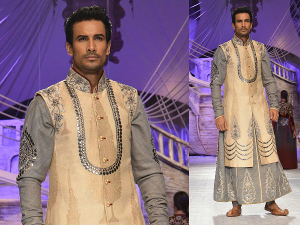 ഷെര്‍വാണി